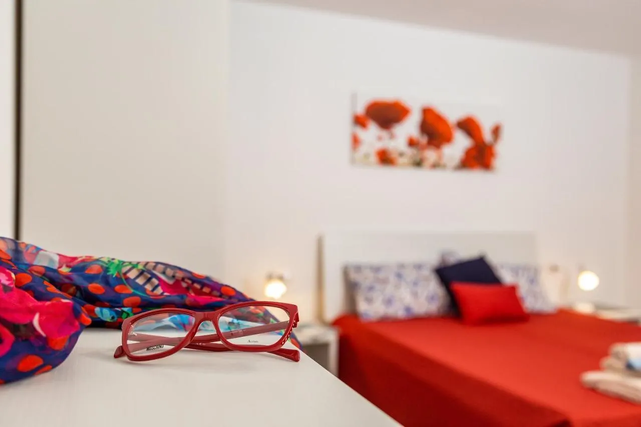 Apartment Appartamenti Gaimaro' A 50 M Dalla Spiaggia Àrbatax