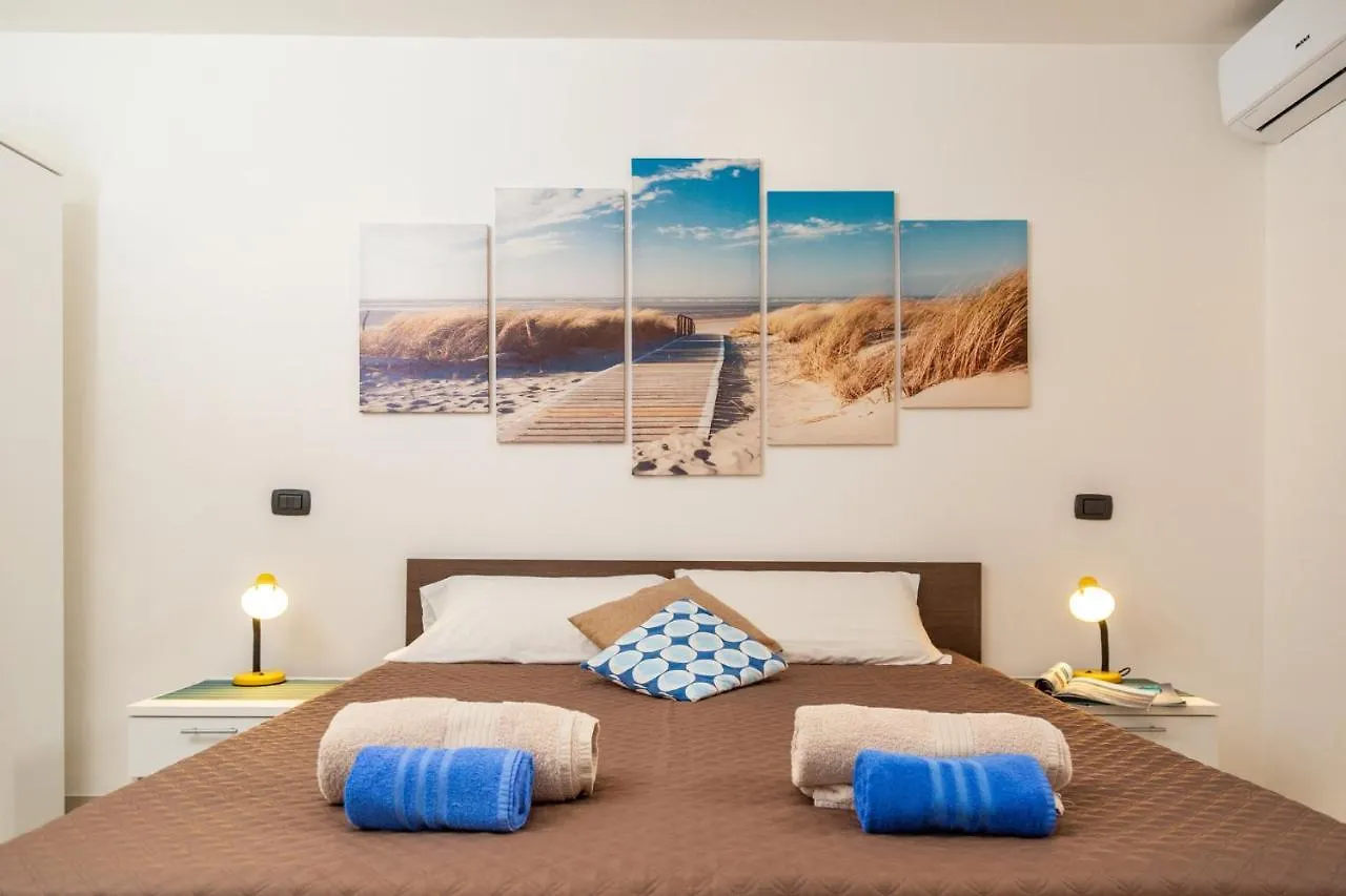 Apartment Appartamenti Gaimaro' A 50 M Dalla Spiaggia Àrbatax